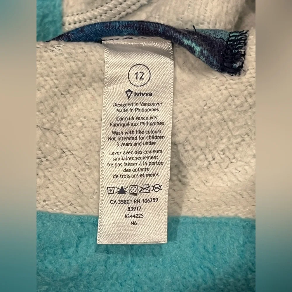 IVIVVA BY LULULEMON GIRLS FULL ZIP UP HOODIE JACKET BLUE PRINT Size 12